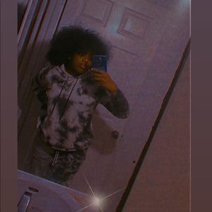 Meet your Posher, Aisha